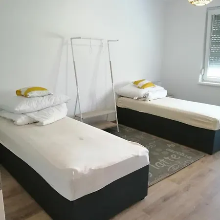 Slavik Apartment Dunajská Streda Zewnętrze zdjęcie